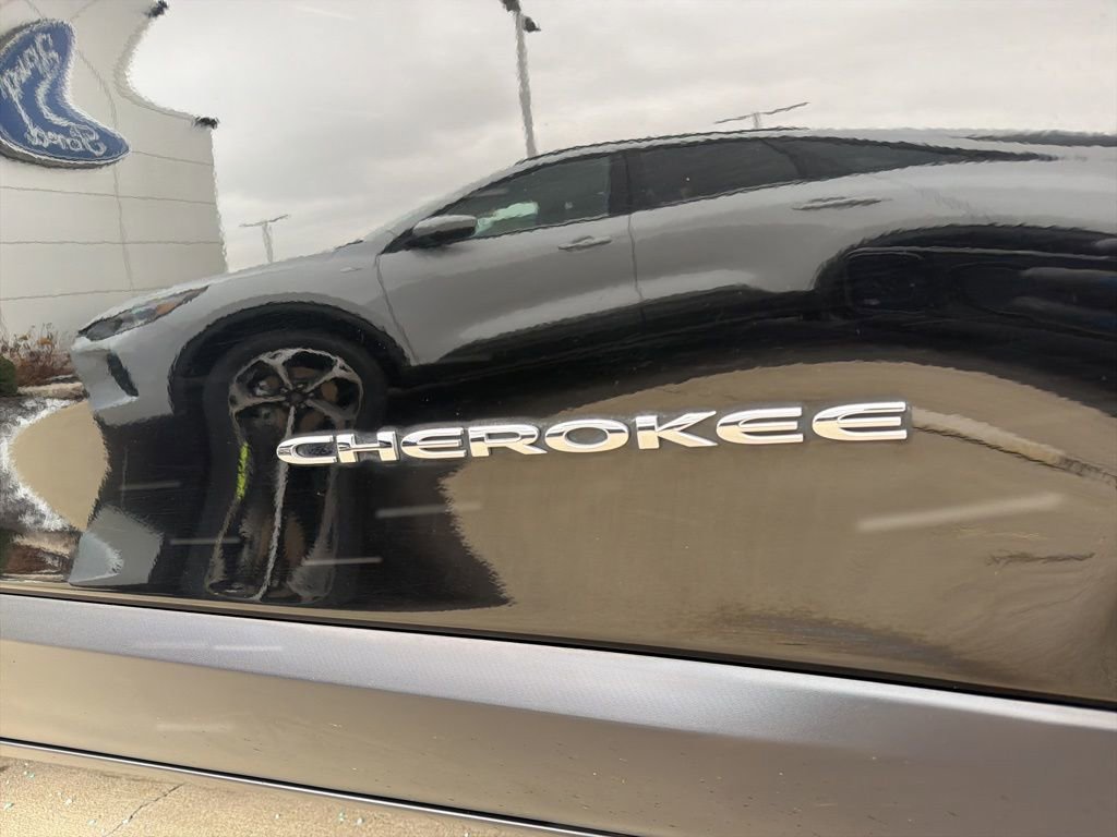 Used 2022 Jeep Cherokee Latitude Lux image 38