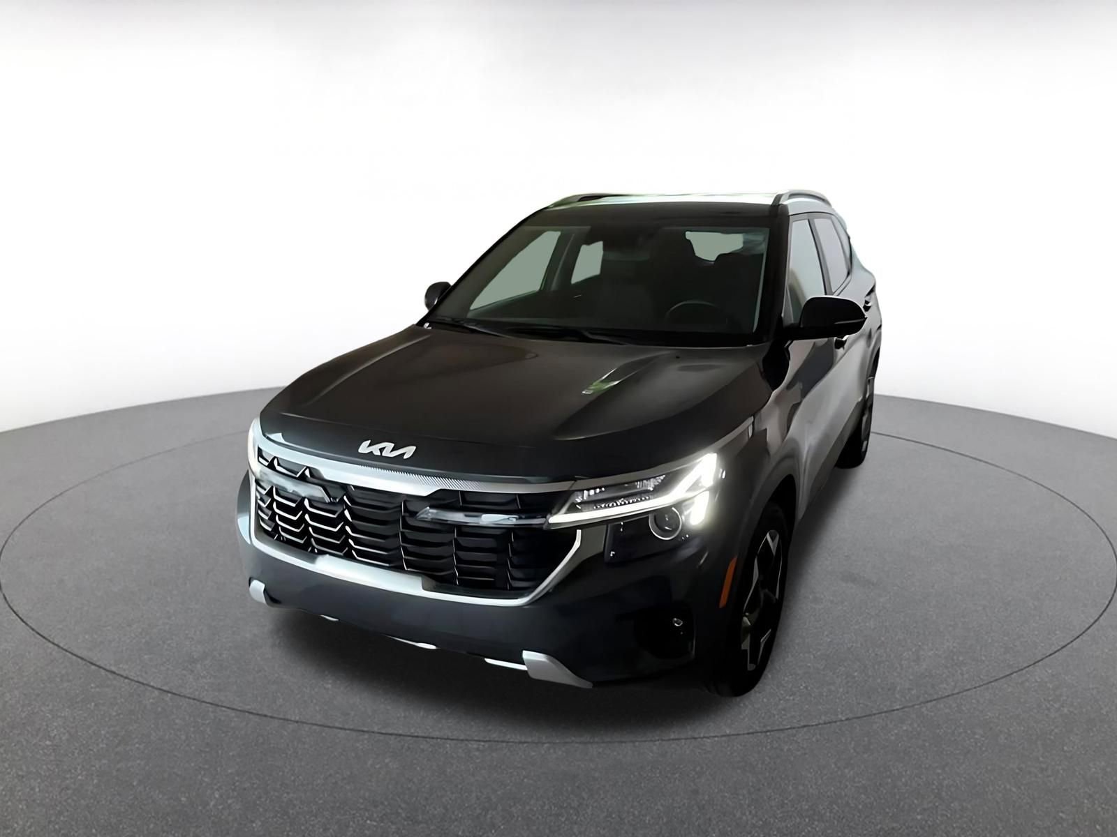 Used 2025 Kia Seltos S FWD image 7