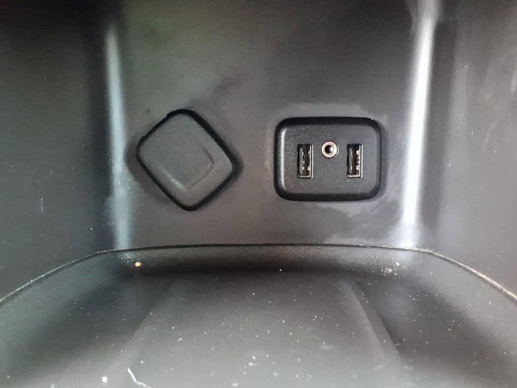 Used 2019 GMC Acadia SLE FWD image 14