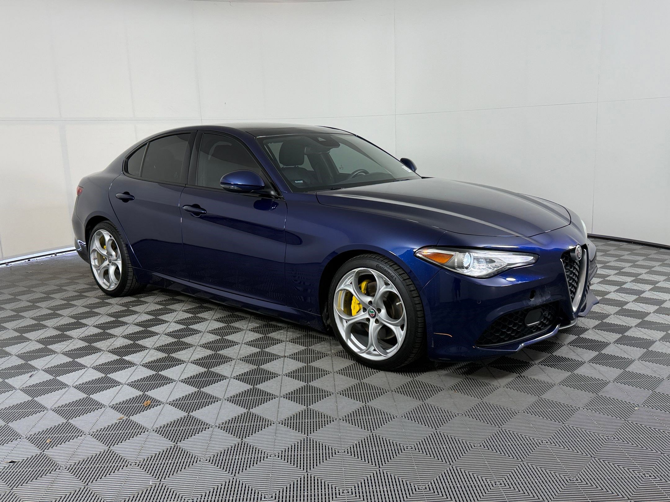 Used 2021 Alfa Romeo Giulia Ti Sport image 7