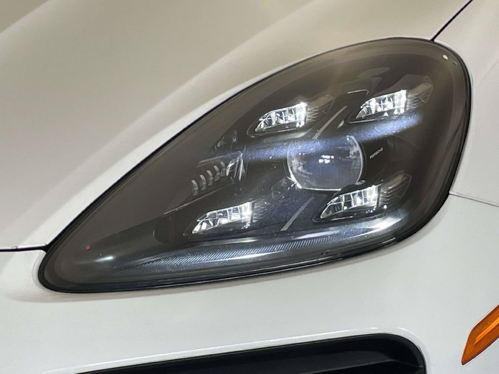 Certified 2023 Porsche Cayenne GTS AWD/4WD image 15