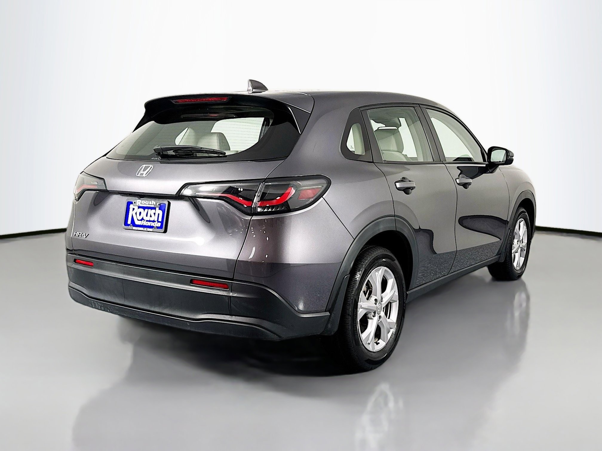 Certified 2023 Honda HR-V LX image 5