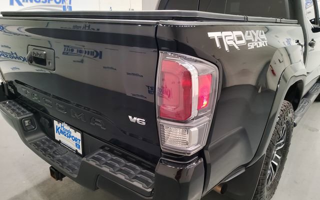 Used 2023 Toyota Tacoma TRD Sport AWD/4WD image 7