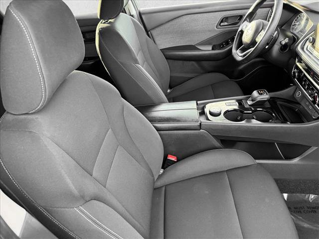 Used 2023 Nissan Rogue S image 18