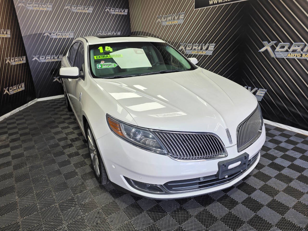 Used 2014 Lincoln MKS AWD w/ Equipment Group 201A image 7