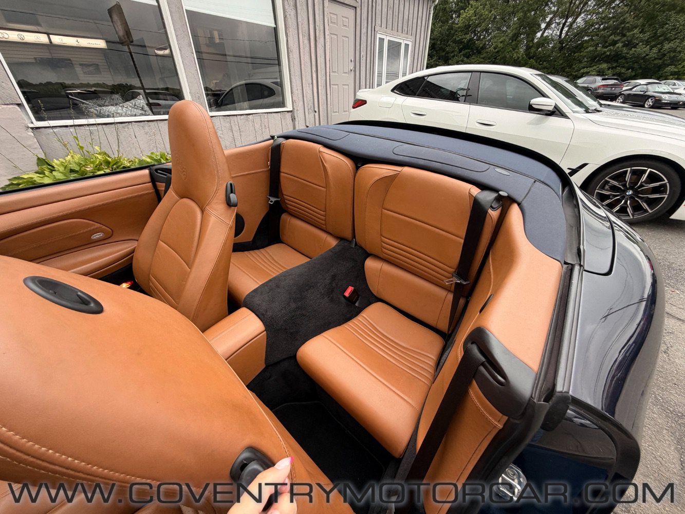 Used 2004 Porsche 911 Carrera 4S AWD/4WD image 27