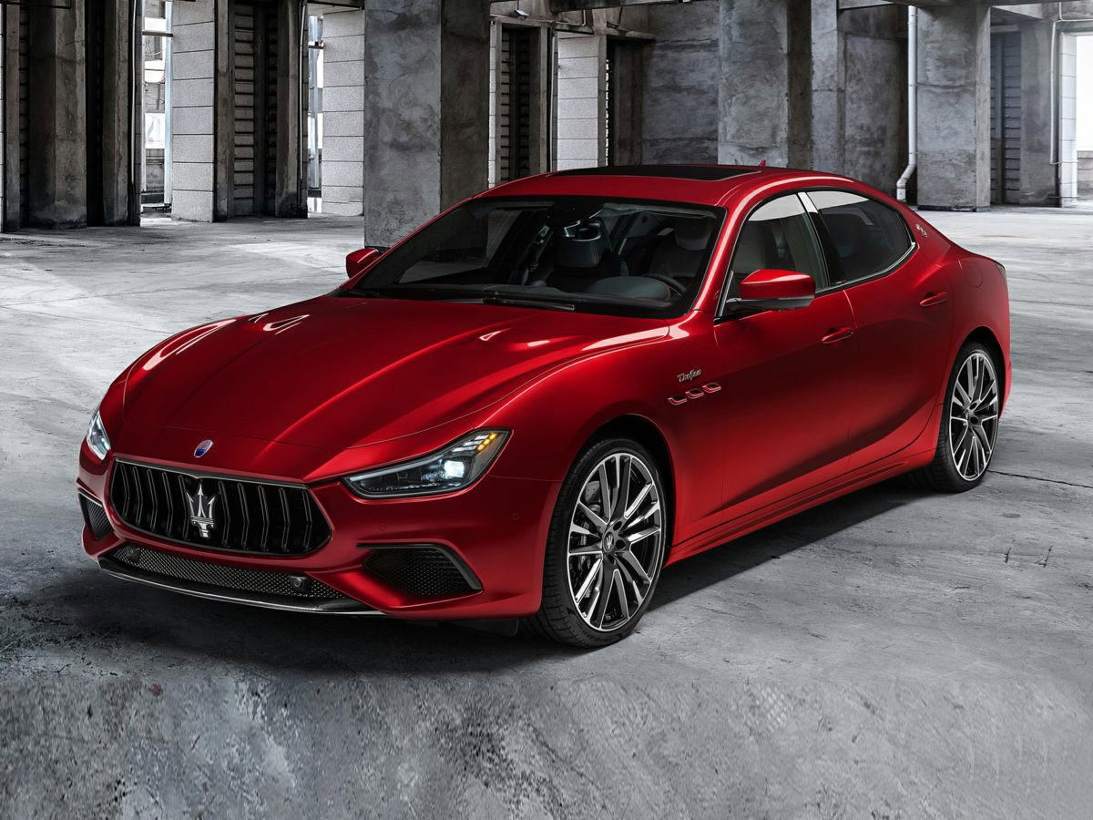 Used 2021 Maserati Ghibli image 1