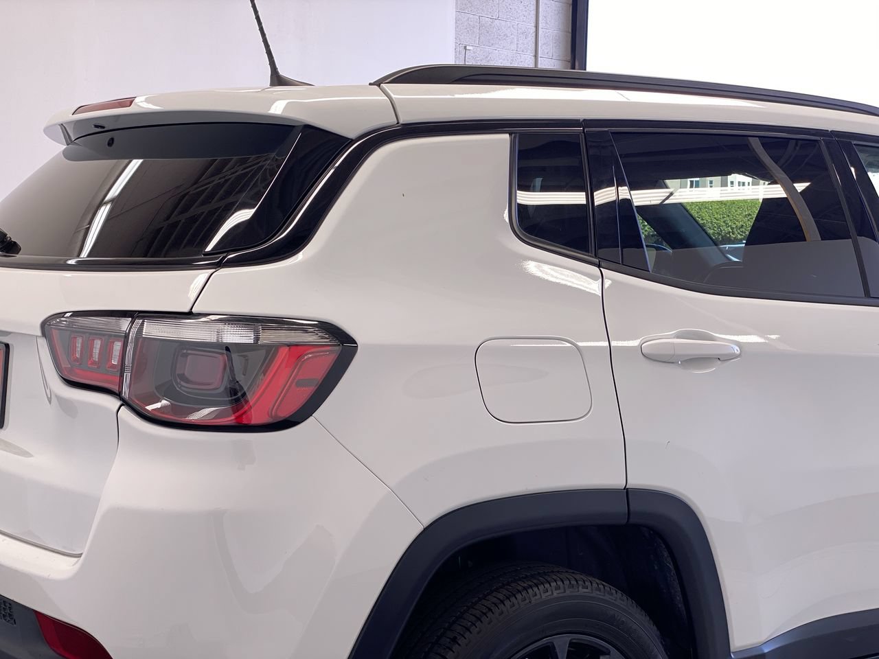 Used 2025 Jeep Compass Latitude w/ Altitude Special Edition AWD/4WD image 10