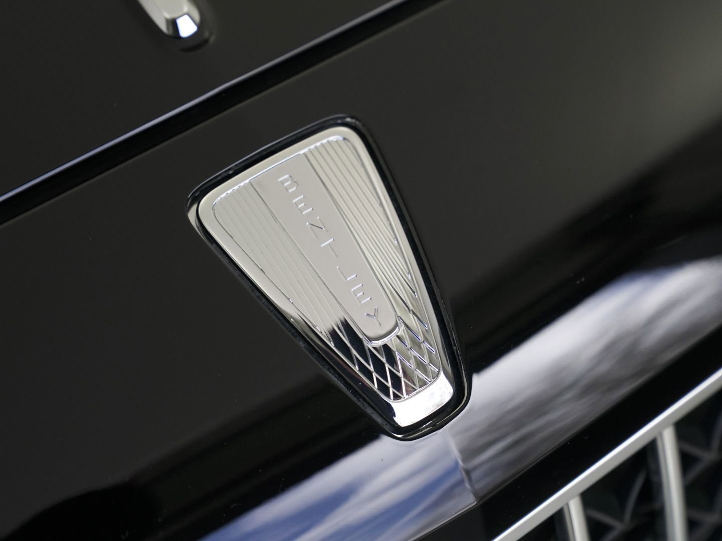 Used 2023 Bentley Flying Spur V8 image 41