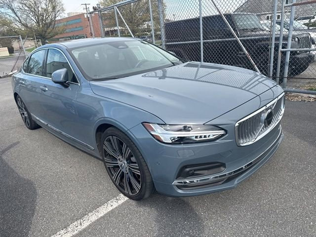 Used 2022 Volvo S90 B6 Inscription w/ Advanced Package image 5