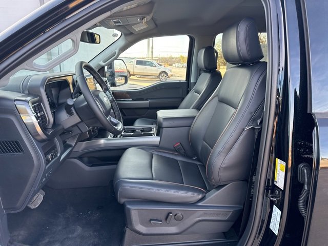 New 2026 Ford F350 Lariat w/ FX4 Off-Road Package image 13