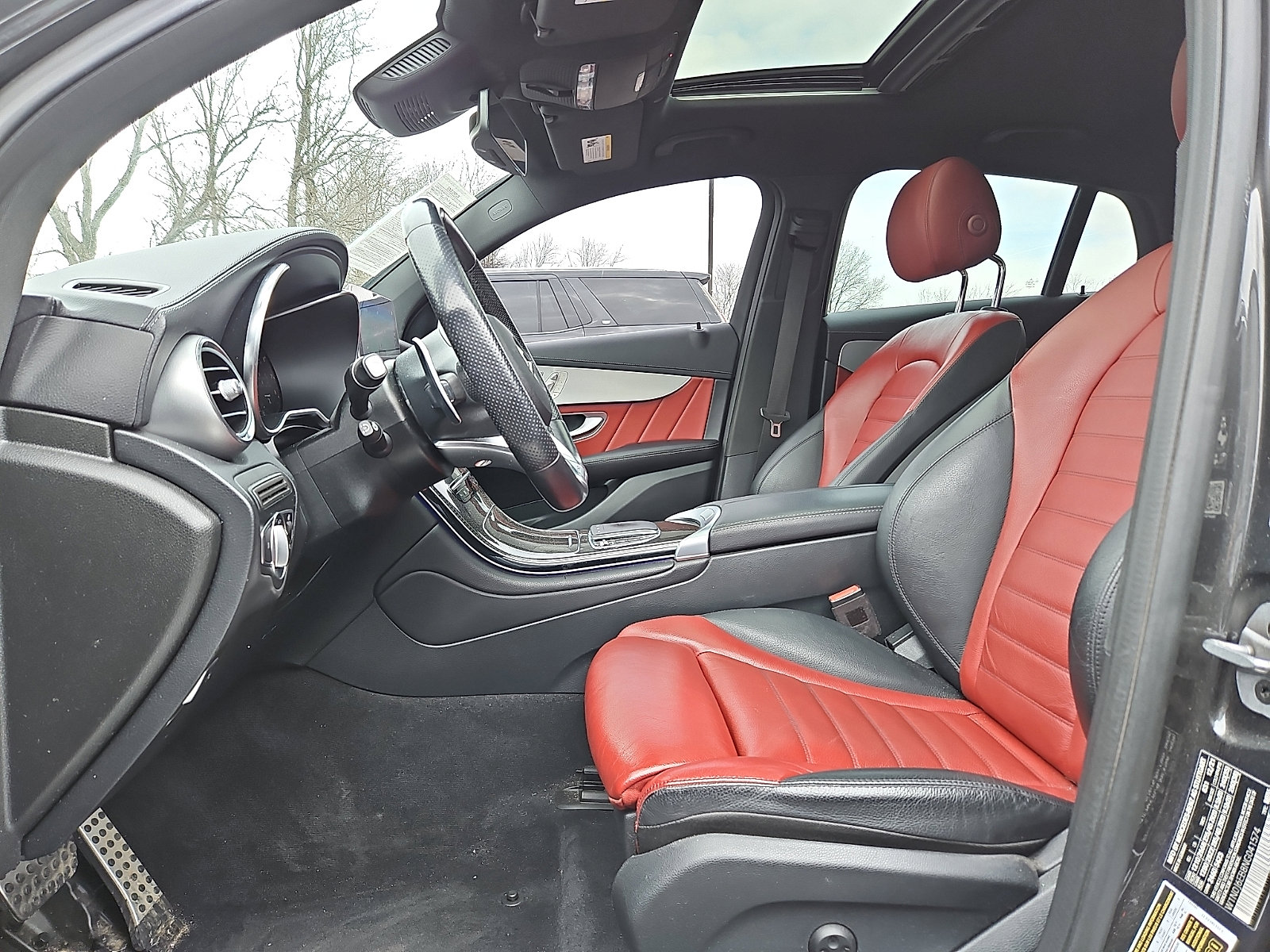 Used 2022 Mercedes-Benz GLC 43 AMG AMG GLC 43 image 13