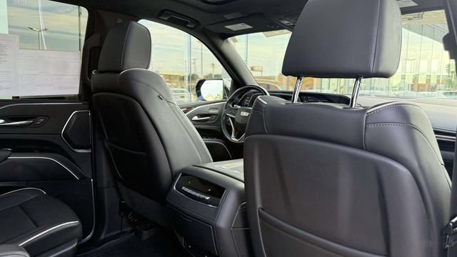 Used 2022 Cadillac Escalade Premium Luxury AWD/4WD image 56