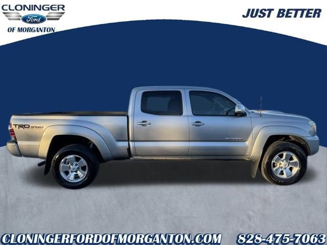 Used 2015 Toyota Tacoma PreRunner image 11