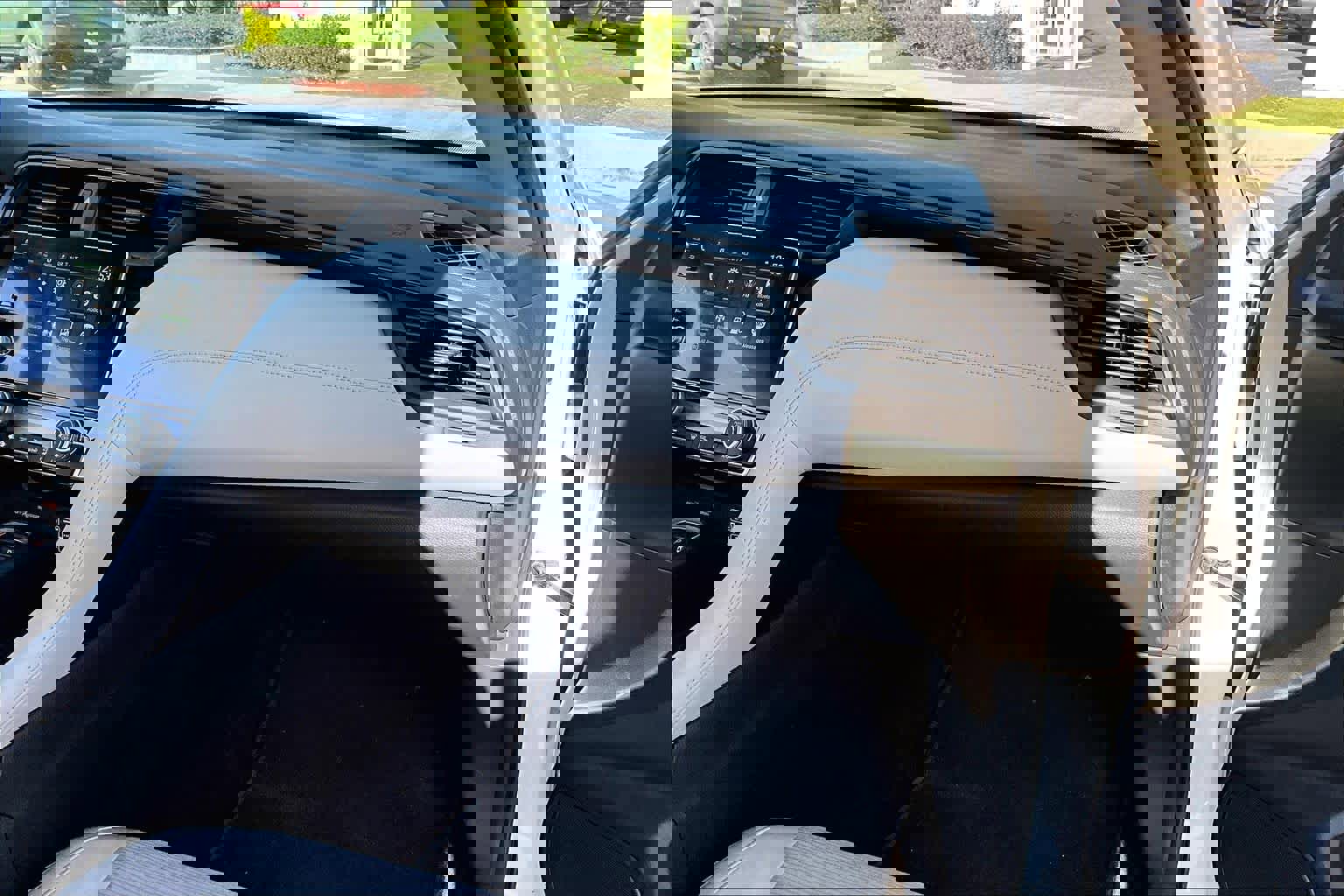 Used 2019 Honda Insight EX image 18