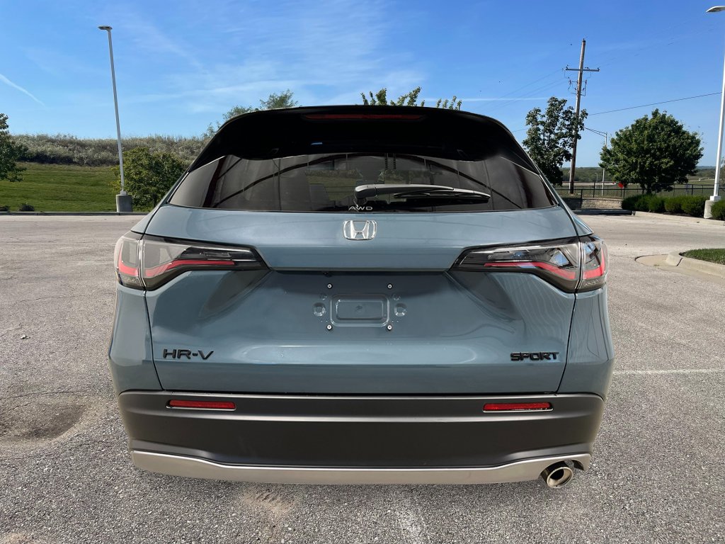 New 2027 Honda HR-V Sport image 5