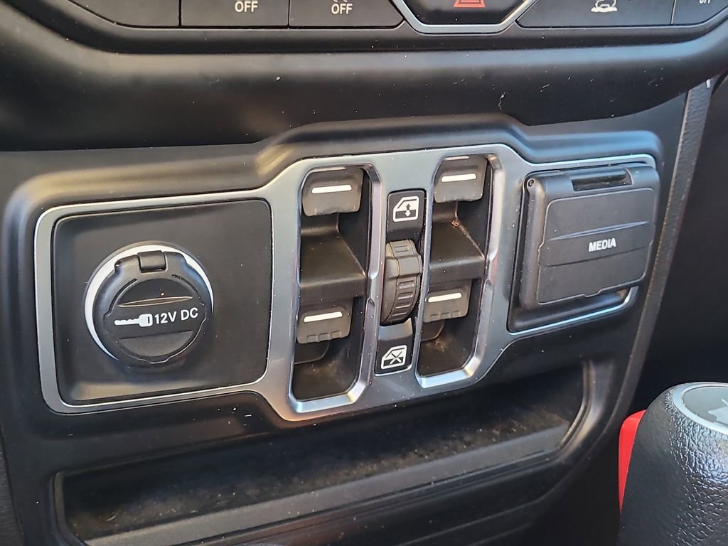 Used 2023 Jeep Wrangler Sport S image 22