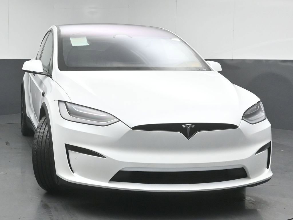 Used 2022 Tesla Model X image 2