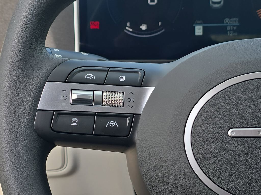 New 2026 Hyundai Tucson SE image 16