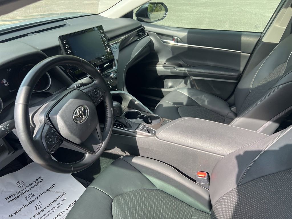 Used 2023 Toyota Camry XSE FWD image 9