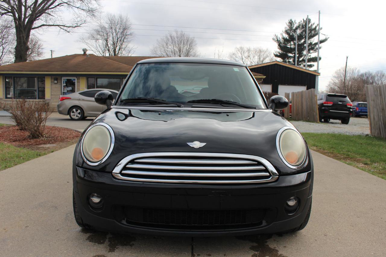 Used 2010 MINI Cooper Hardtop image 3