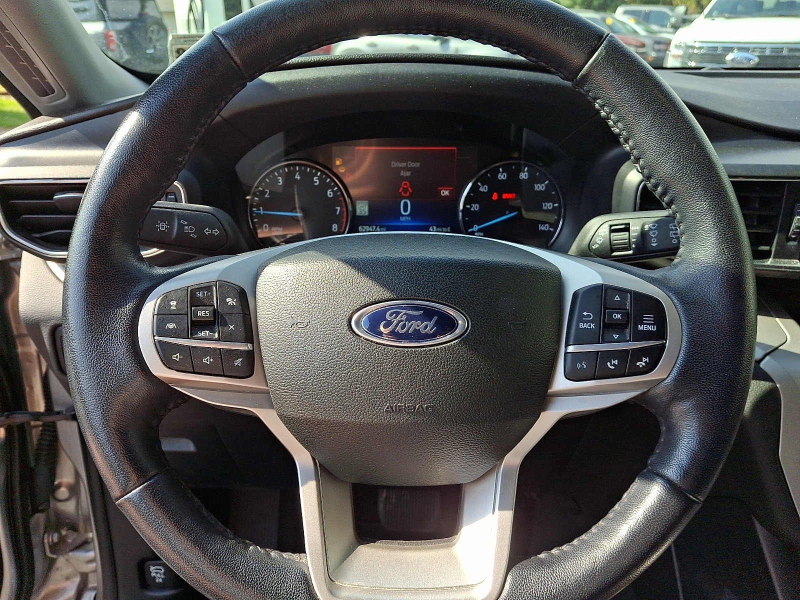 Used 2023 Ford Explorer XLT w/ Equipment Group 202A AWD/4WD image 21