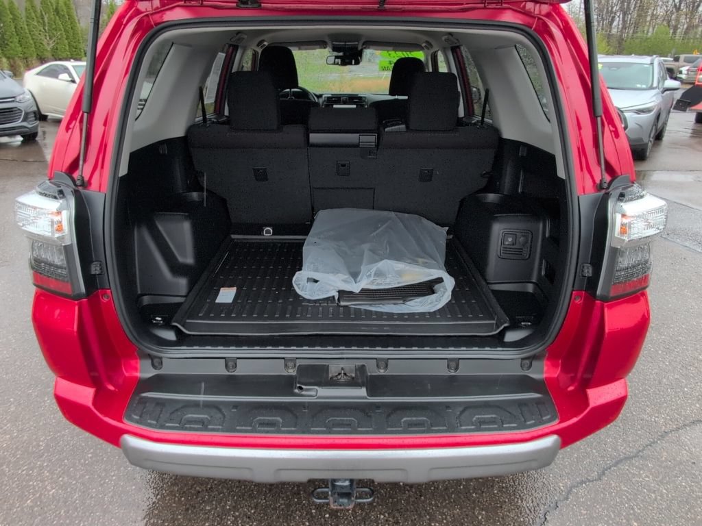 Certified 2023 Toyota 4Runner TRD Off-Road AWD/4WD image 13