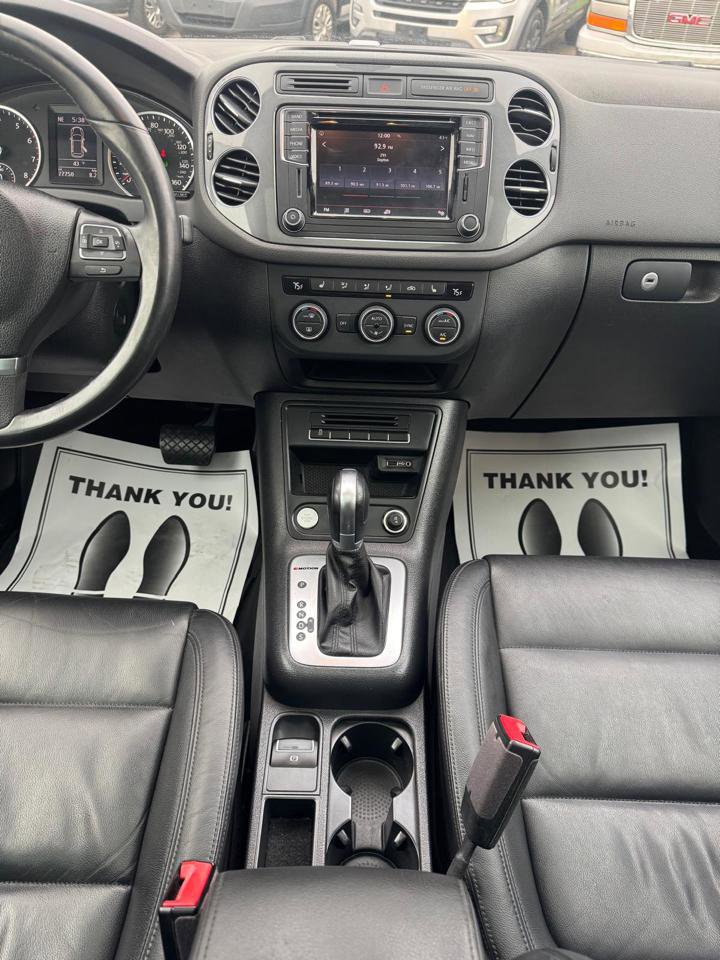 Used 2017 Volkswagen Tiguan Sport image 10