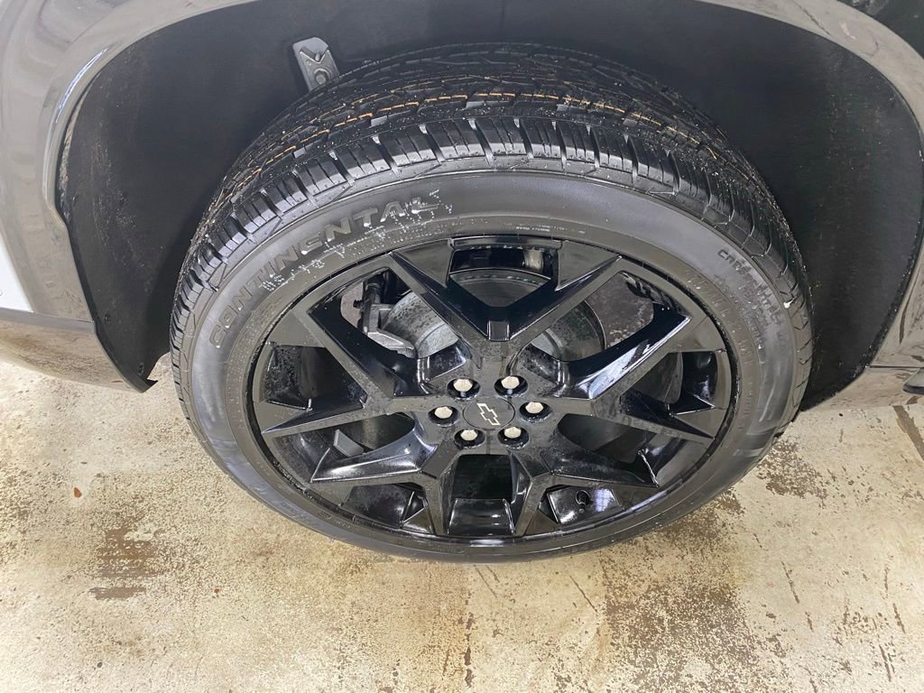 New 2026 Chevrolet Traverse RS w/ LPO, Floor Liner Package AWD/4WD image 16
