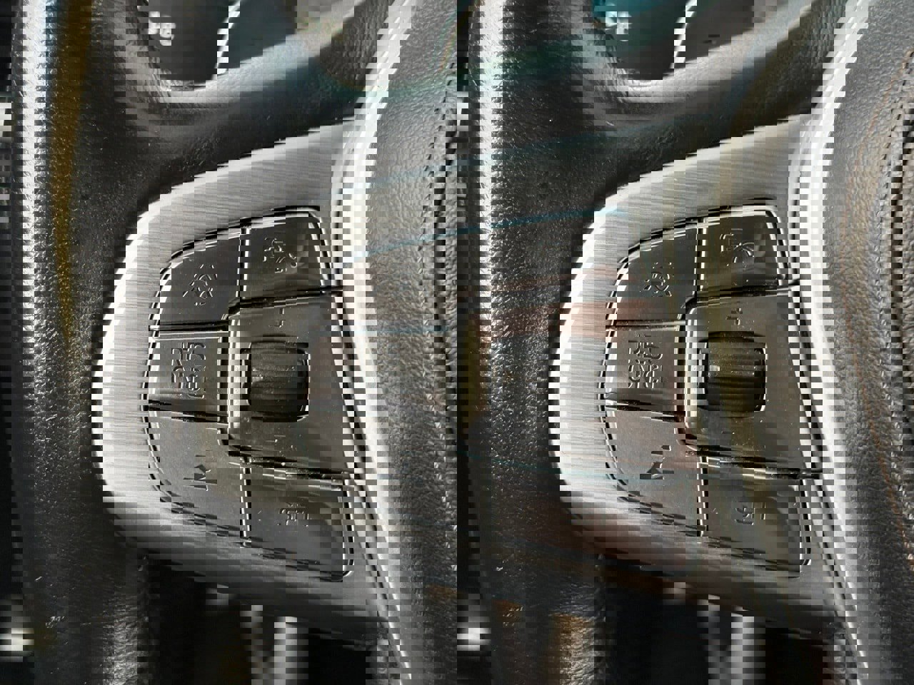 Used 2017 BMW 750i image 18