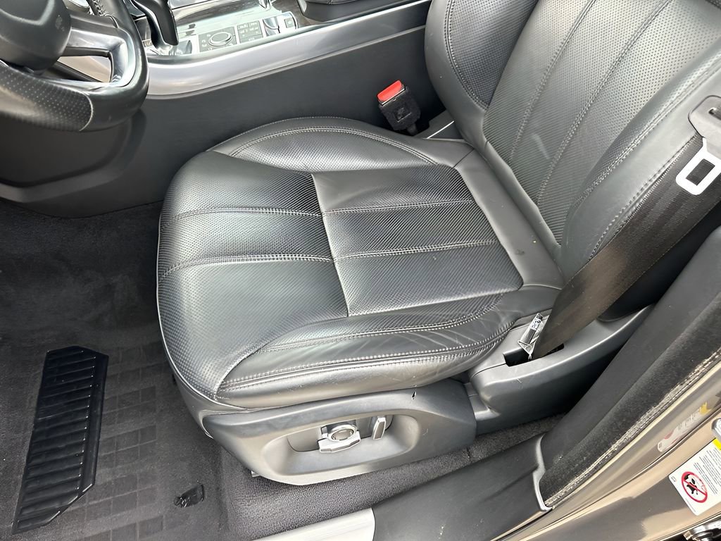 Used 2017 Land Rover Range Rover Sport HSE image 12