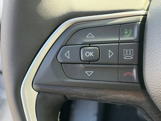 New 2026 Jeep Grand Cherokee Altitude image 17