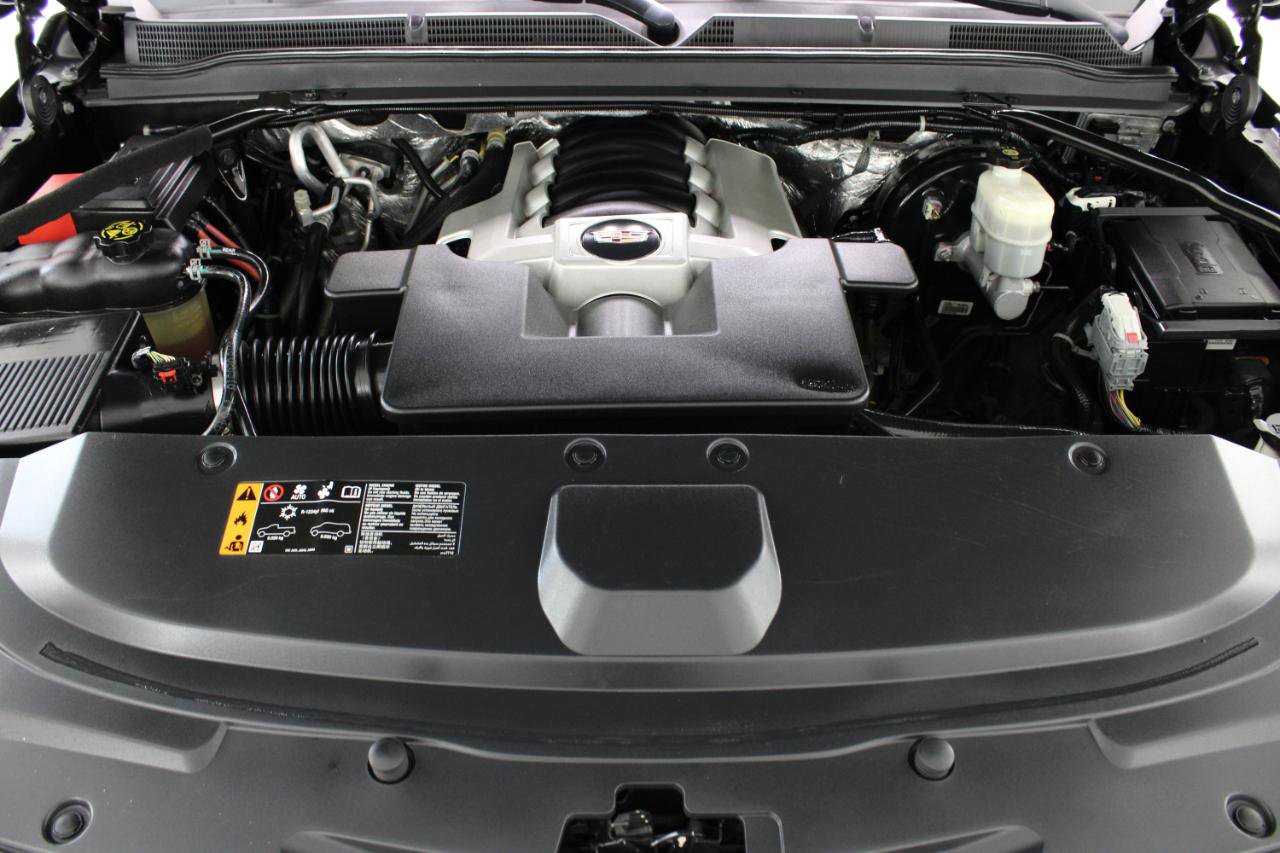 Used 2018 Cadillac Escalade Premium Luxury image 83