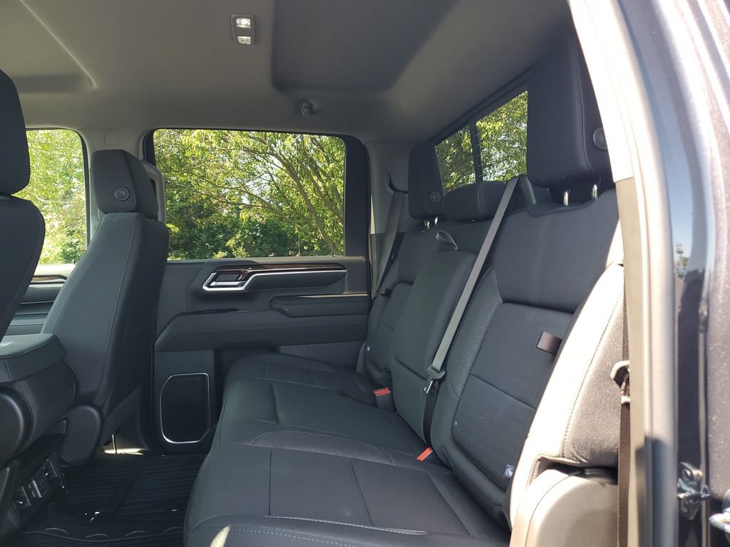 New 2026 GMC Sierra 2500 SLE w/ SLE Value Package; AWD/4WD image 10