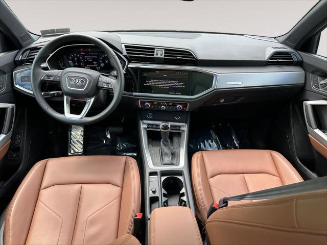 Certified 2025 Audi Q3 2.0T Premium Plus w/ Premium Plus Package AWD/4WD image 10