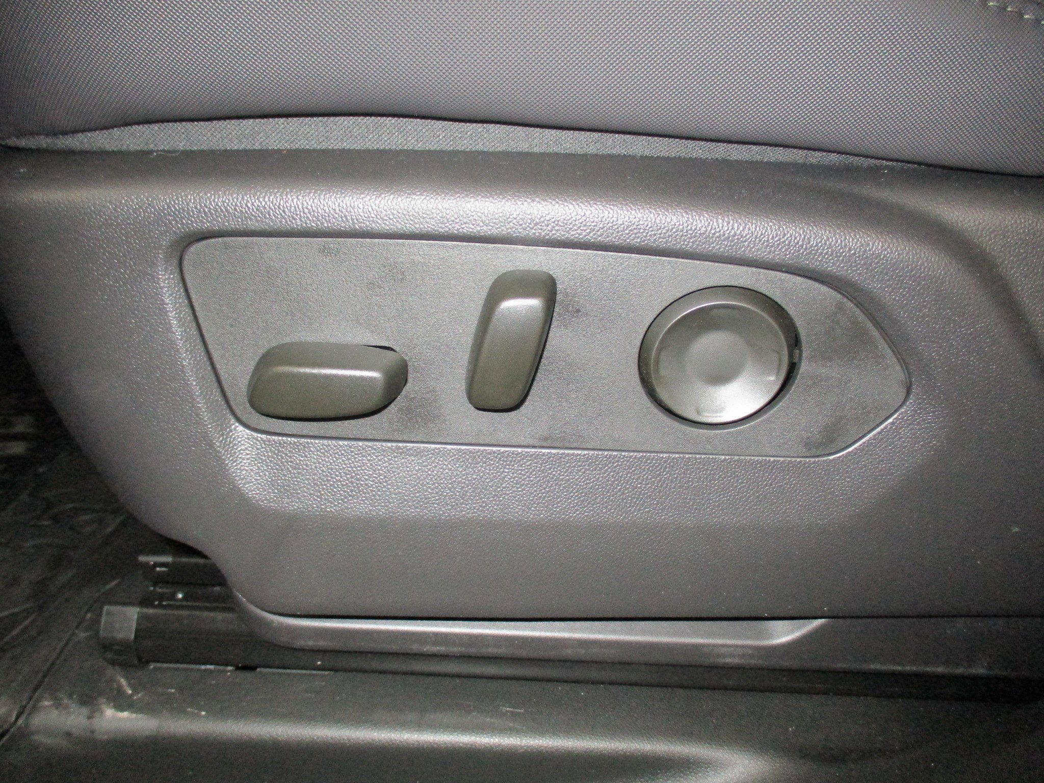 New 2025 GMC Hummer EV 3X w/ LPO, Dark Essentials Package image 17