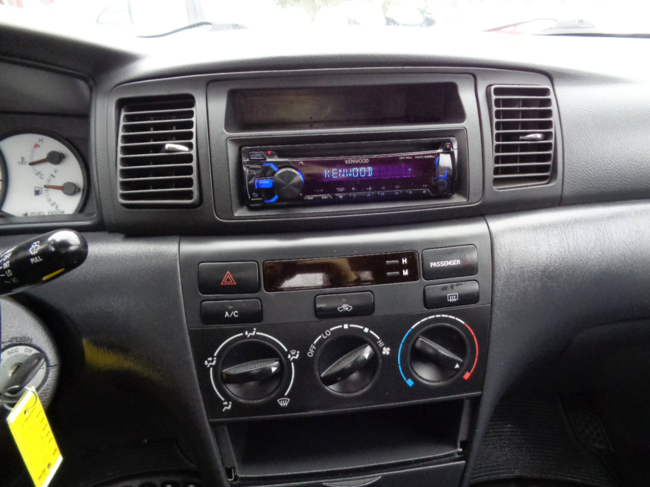 Used 2004 Toyota Corolla LE image 18