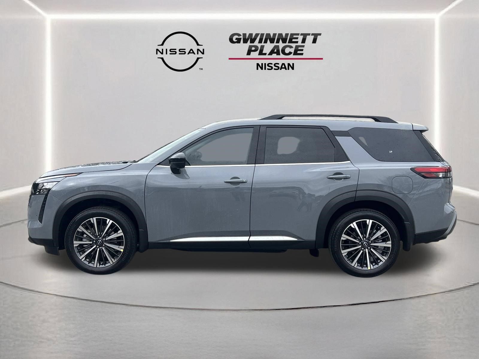 New 2026 Nissan Pathfinder Platinum FWD image 25
