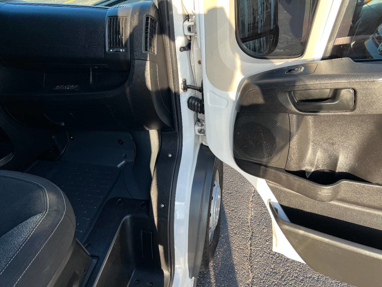 Used 2014 RAM ProMaster 1500 image 20