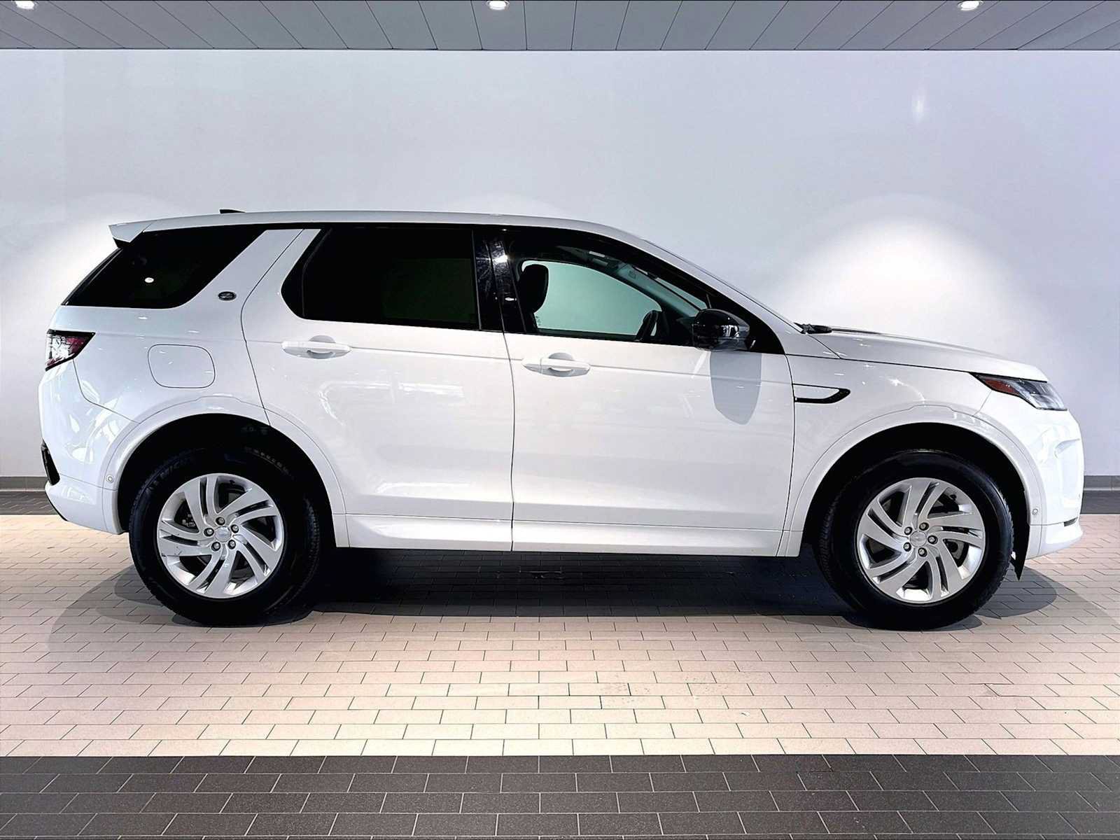 Used 2024 Land Rover Discovery Sport S AWD/4WD image 12