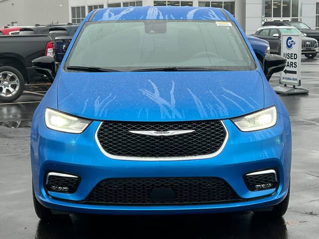 New 2026 Chrysler Pacifica Select AWD/4WD image 43