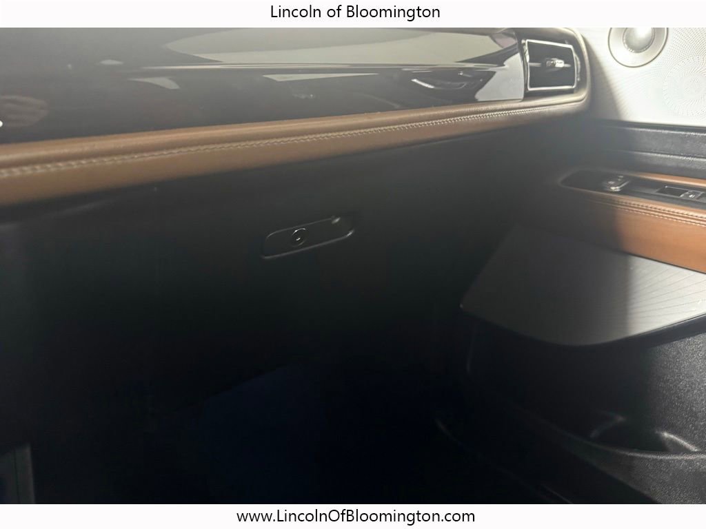 Used 2021 Lincoln Aviator Reserve w/ Equipment Group 202A AWD/4WD image 70
