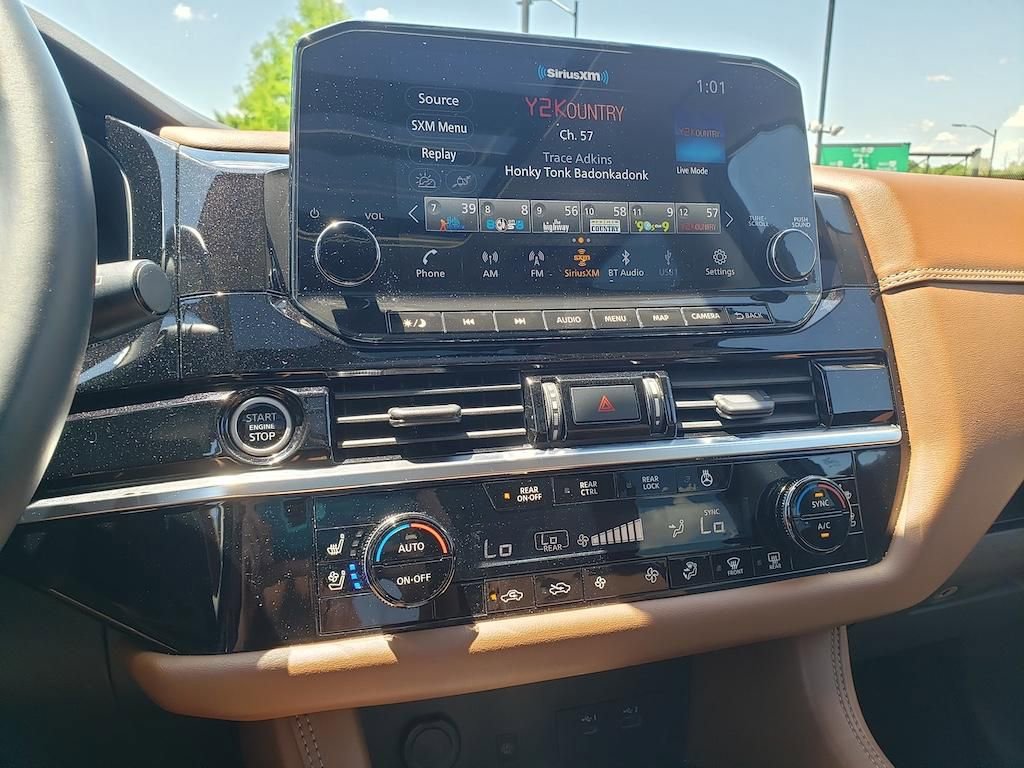 Used 2023 Nissan Pathfinder Platinum AWD/4WD image 25