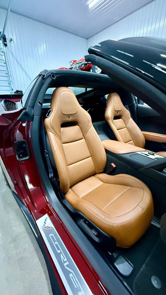 Used 2016 Chevrolet Corvette Stingray Coupe w/ 2LT Preferred Equipment Group RWD image 18