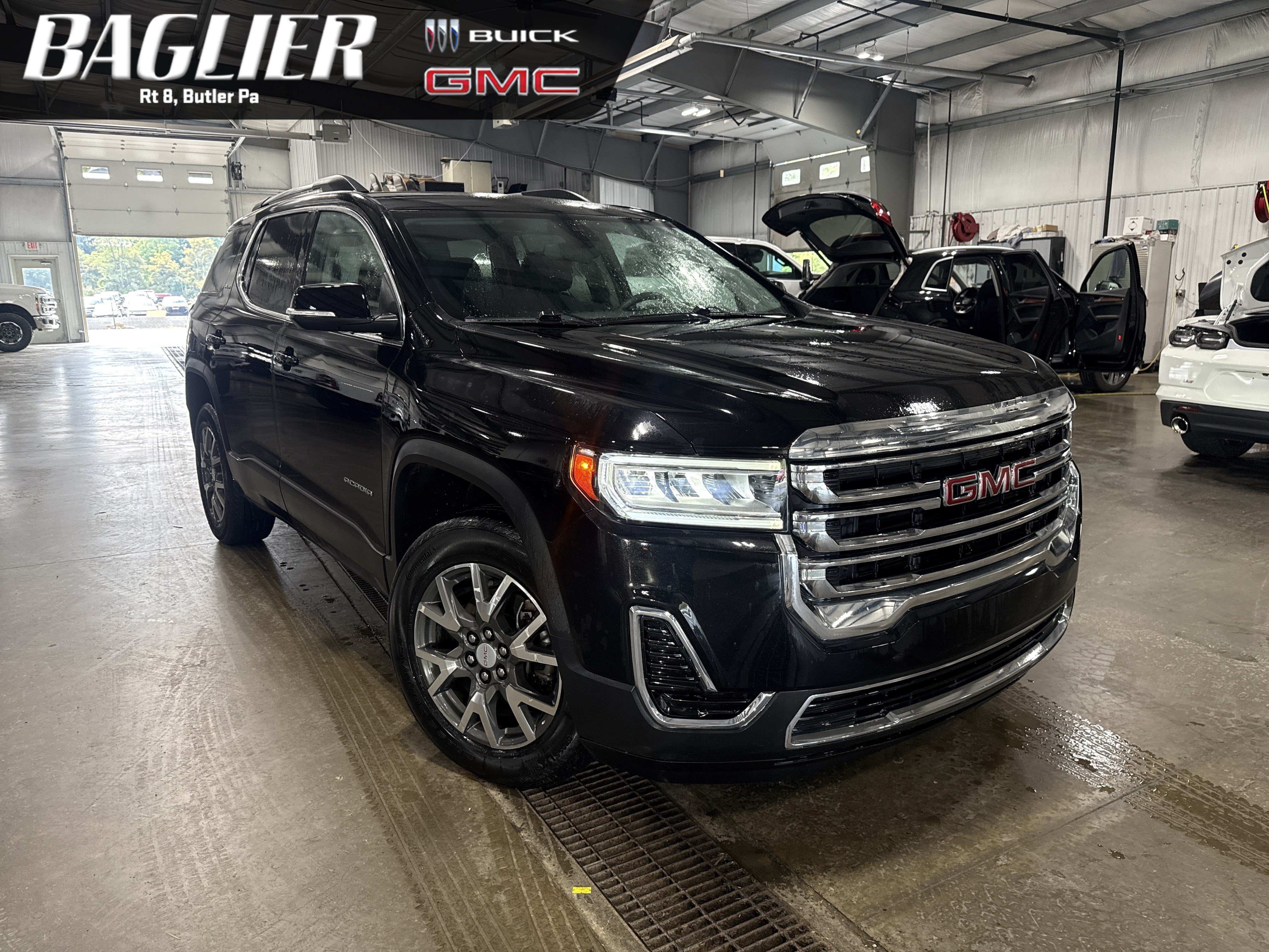 Used 2023 GMC Acadia SLE w/ Driver Convenience Package AWD/4WD image 1
