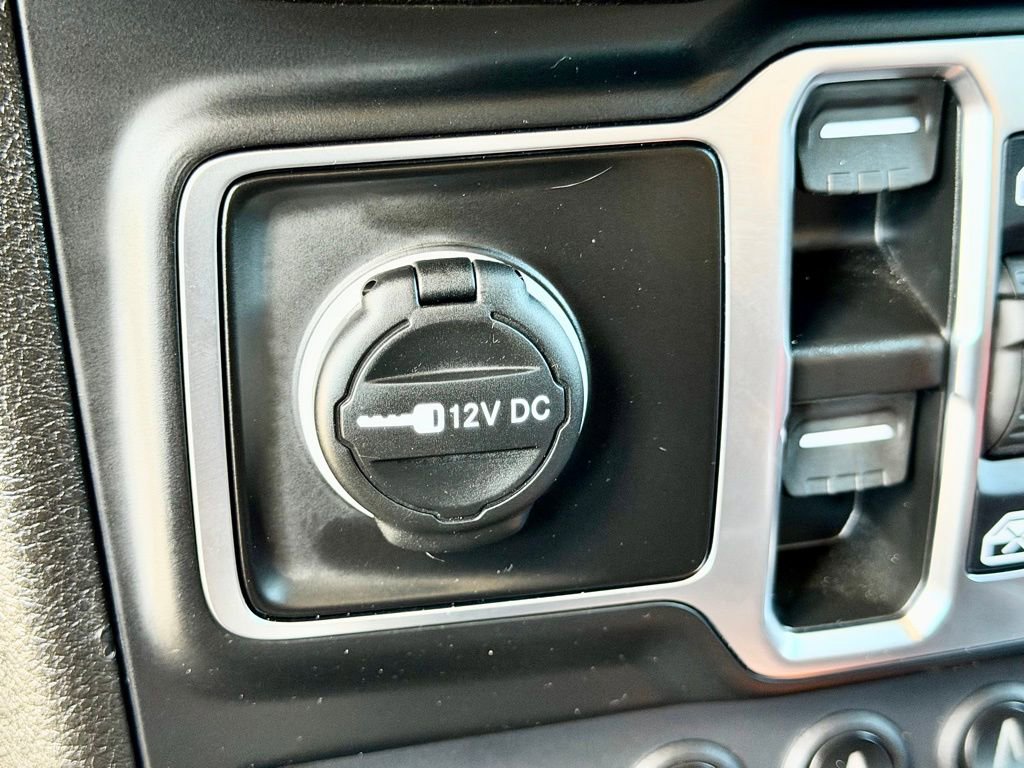 Used 2025 Jeep Gladiator Sport AWD/4WD image 26