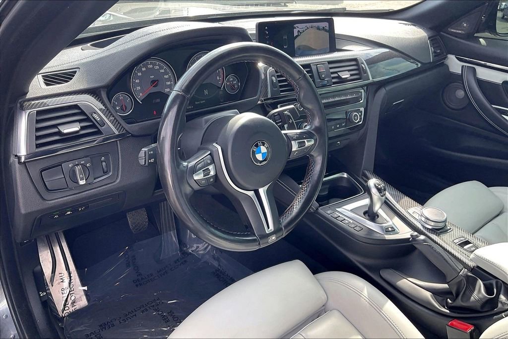 Used 2020 BMW M4 Convertible w/ Competition Package RWD image 19