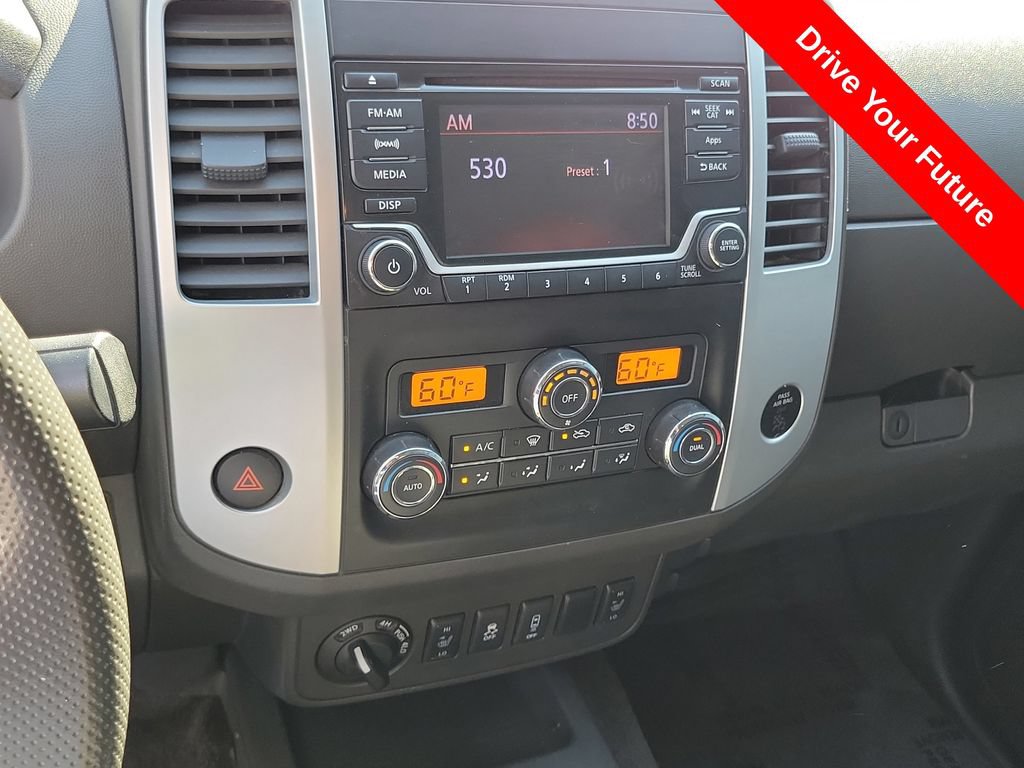 Used 2015 Nissan Frontier SV AWD/4WD image 6