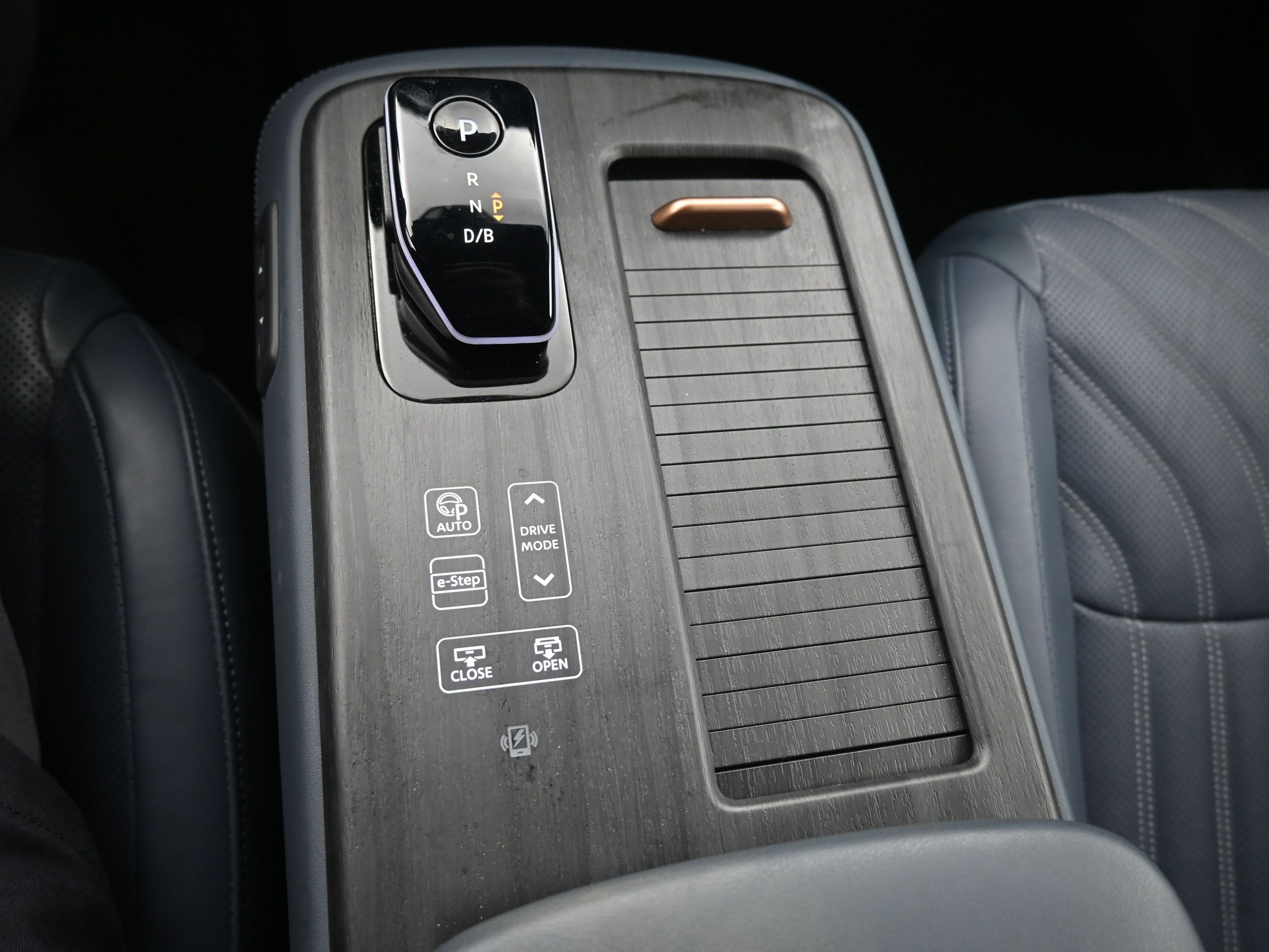 Used 2023 Nissan Ariya image 17