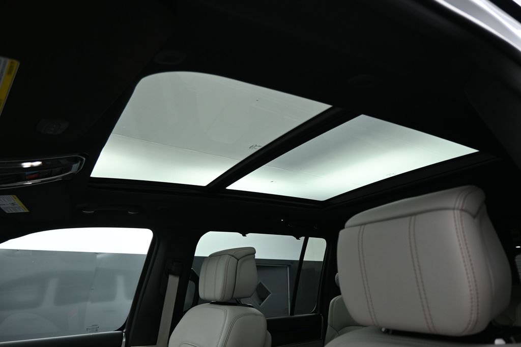 New 2026 Jeep Grand Wagoneer L Summit AWD/4WD image 13